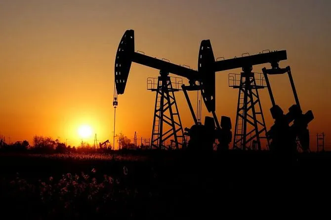 Crude oil prices surpass 100 dollars a barrel as Iran war impedes production, shipping