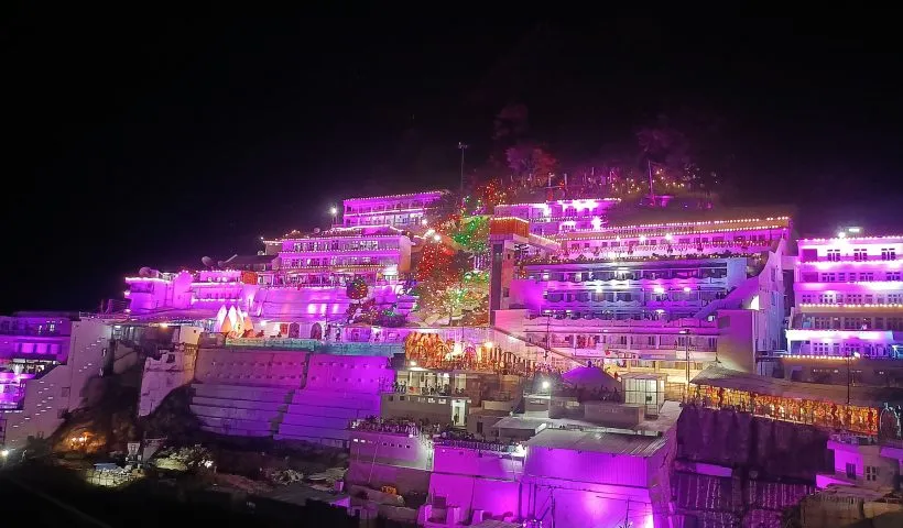 J-K: Vaishno Devi Yatra resumes after 3-day suspension due to heavy rains