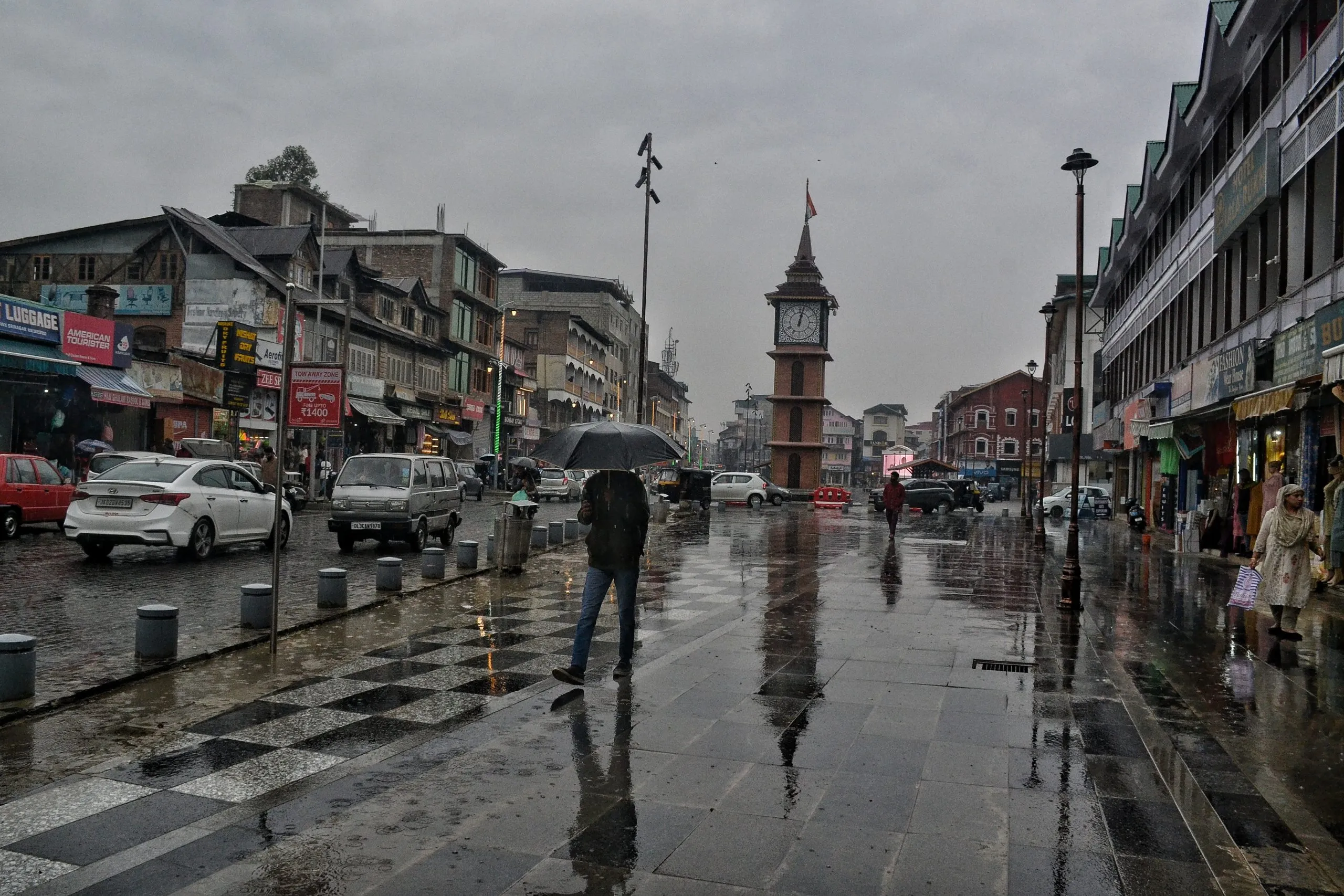 कश्मीर के कुछ हिस्सों में 11 अप्रैल तक बारिश और तेज हवाएं चलने की संभावना: मौसम विभाग