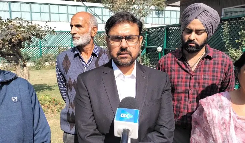 Proposal to provide 12 free gas cylinders under consideration: J&K Govt