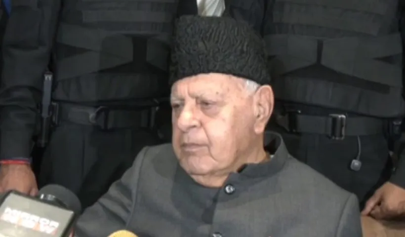 Dr. Farooq asks party functionaries to strive to combat social evils