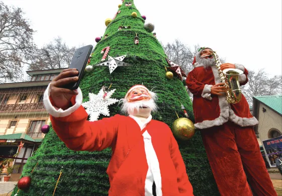 President Murmu, PM Modi extend greetings, best wishes on Christmas