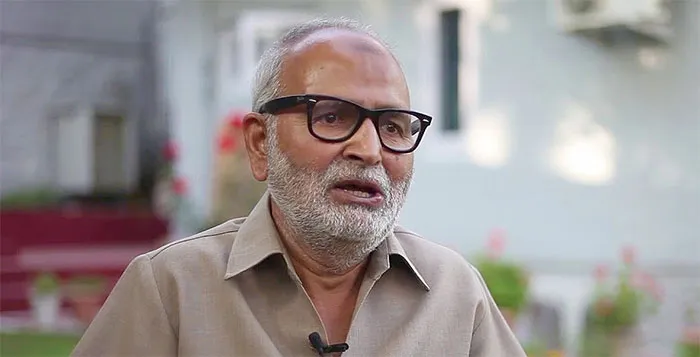 Naeem Akhtar mourns death of veteran journalist Tariq Bhat
