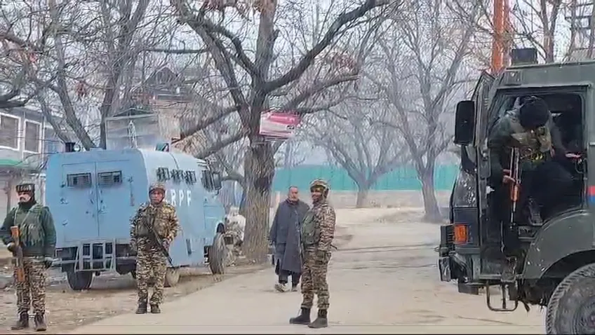 Sopore operation: Soldier critically injured, terrorists trapped.