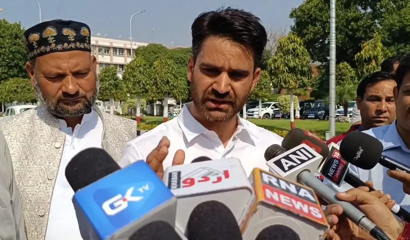 Urdu being deliberately erased from new digitisation effort, claims Waheed Para