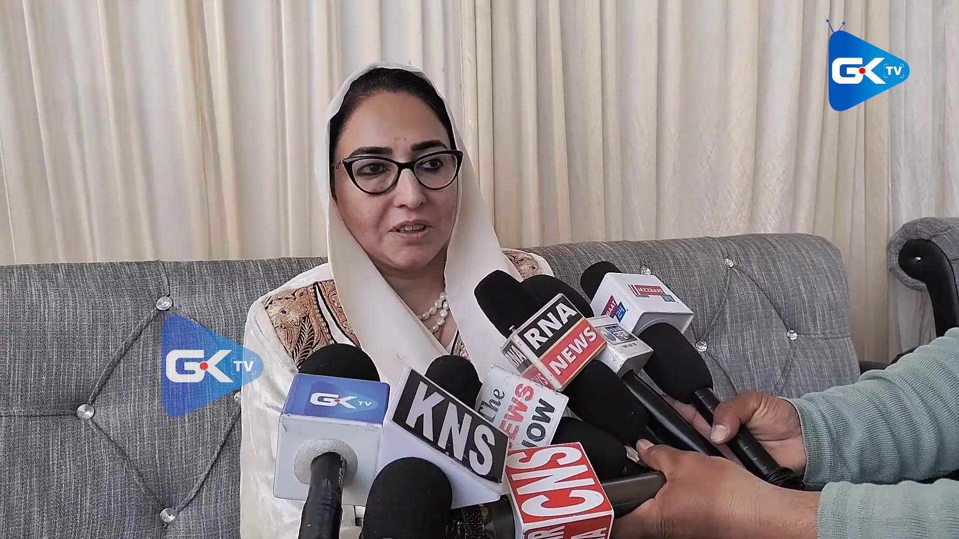Tourism activity will thrive again in Kashmir: Dr Darakhshan