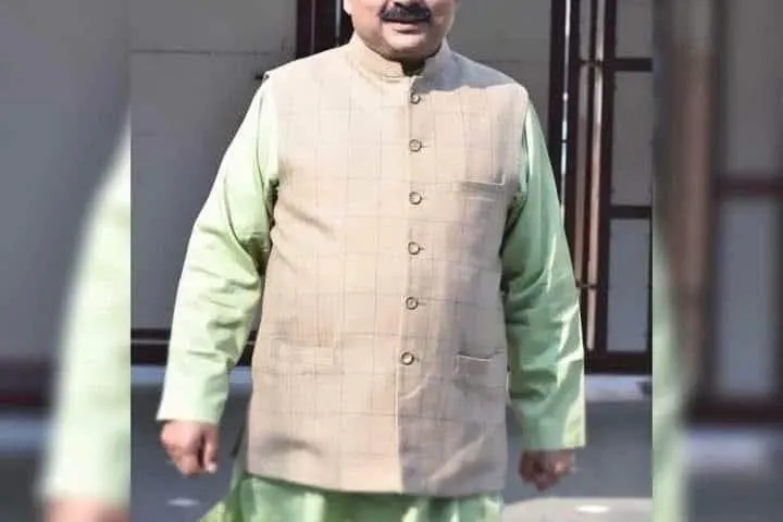 Former MLA Amin Bhat rejoins Congress