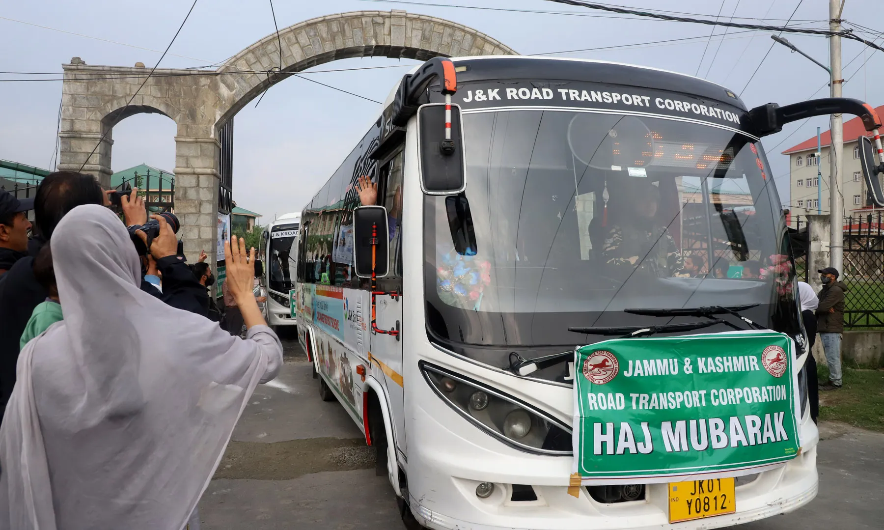 Srinagar airport closure disrupts Hajj travel plans for J&K pilgrims, 2 flights cancelled