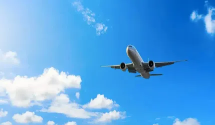 US airlines' daily cancellations top 2,000 for first time since shutdown cuts began