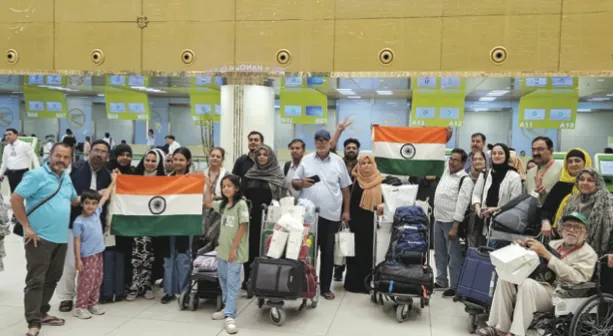 Iran opens airspace for 1000 Indian students