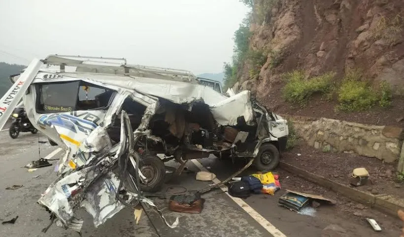 Two killed, nine injured in head-on collision between tempo traveller and mini truck in J&K’s Rajouri