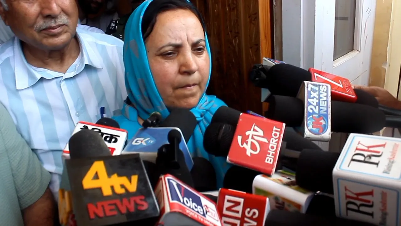 Education Minister says Kashmir school timings not final, open to revision