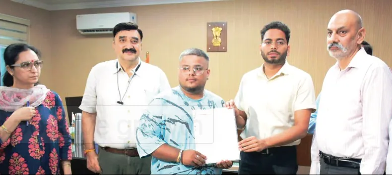 DC Jammu distributes sanction letters under Mission YUVA, approves 86 more cases