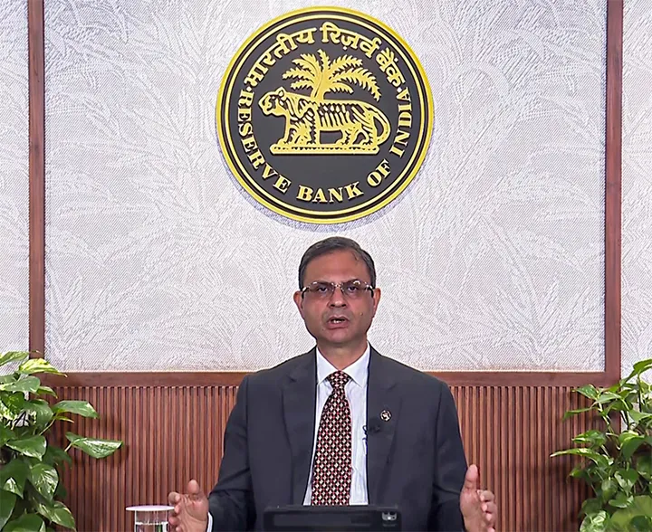 Banks free to decide on minimum balance for savings accounts: RBI Governor
