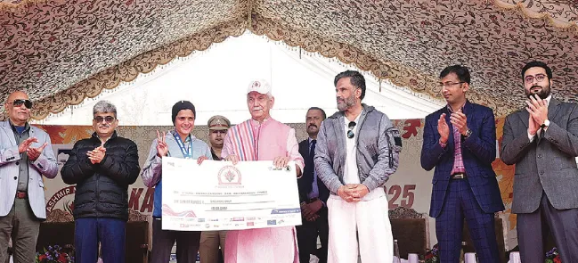 Kashmir marathon to strengthen local economy, tourism: LG Sinha