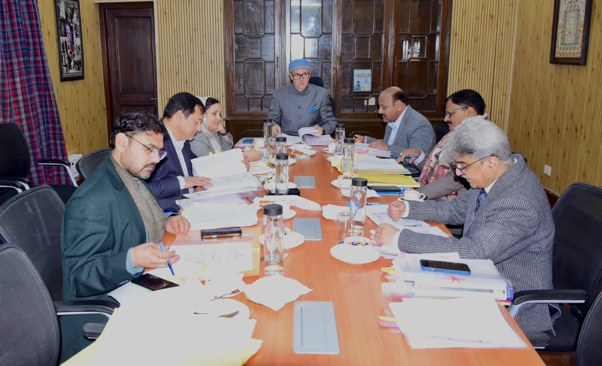 Omar-led cabinet clears promotions in R&B, asks for daily wagers report