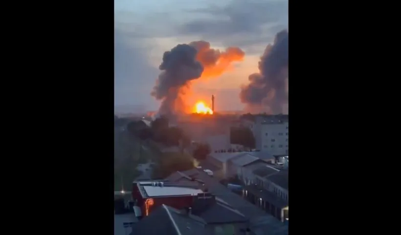 Thai F16s bomb Cambodian villages, Cambodia fires rockets on Thai hospital as clashes intensify