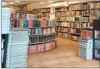 In digital age, Kashmir’s iconic book stores hopeful to see revival of reading culture