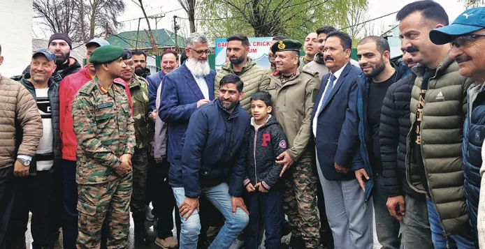 BCF, civil society, Army felicitate Ranji Star Aquib Nabi in Baramulla